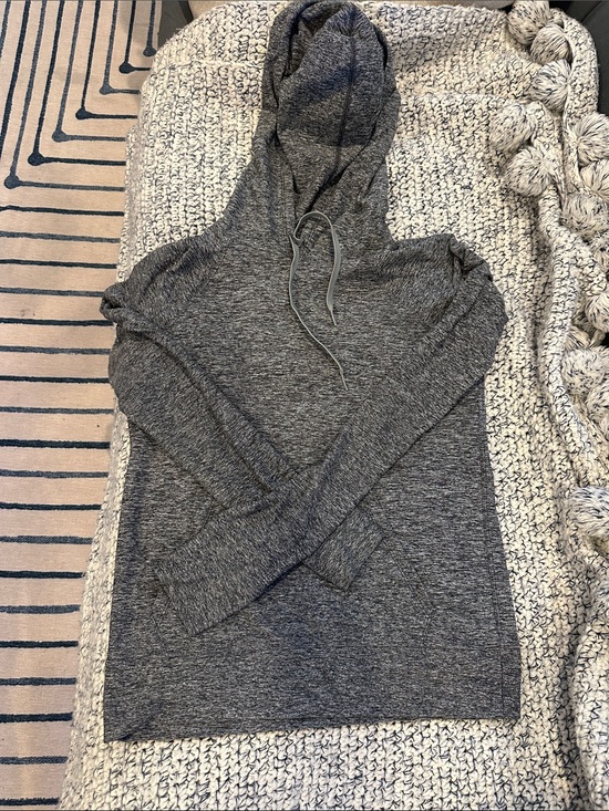 Outdoor Voices Tops - Outdoor Voices heathered grey hooded top size small